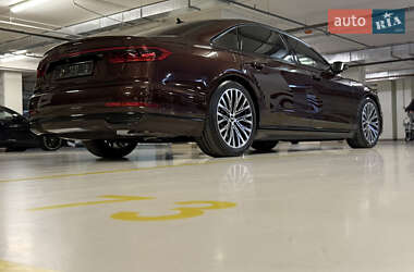 Седан Audi A8 2018 в 
