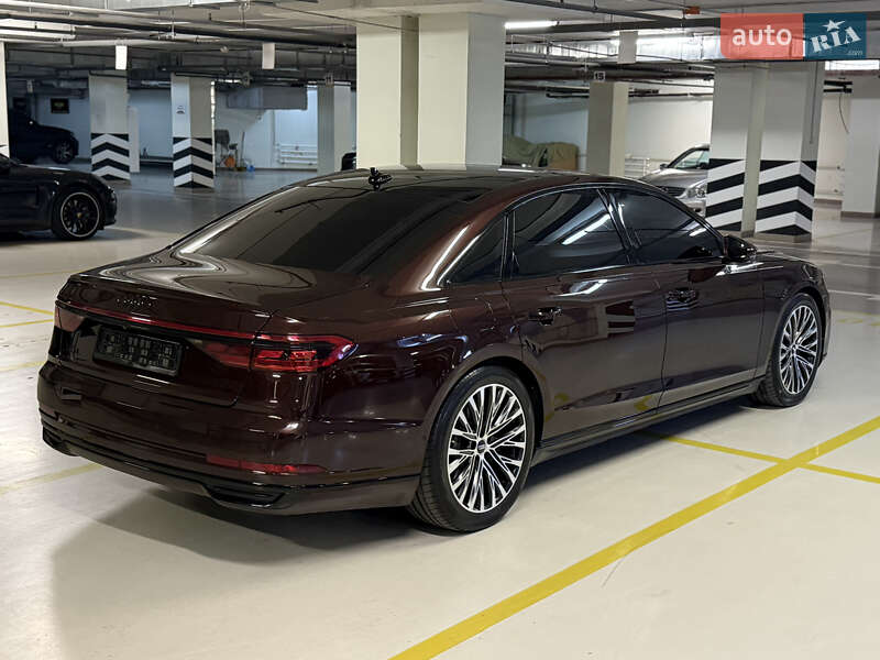 Седан Audi A8 2018 в Києві