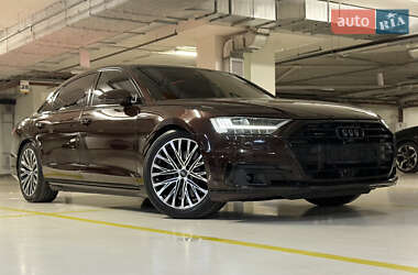 Седан Audi A8 2018 в 