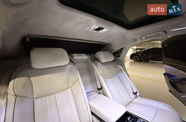 Седан Audi A8 2018 в 