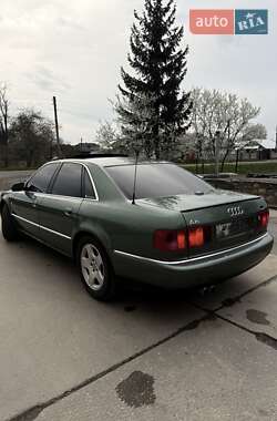 Седан Audi A8 2002 в 