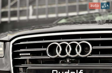 Седан Audi A8 2013 в 