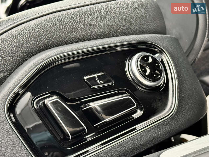Седан Audi A8 2013 в Киеве