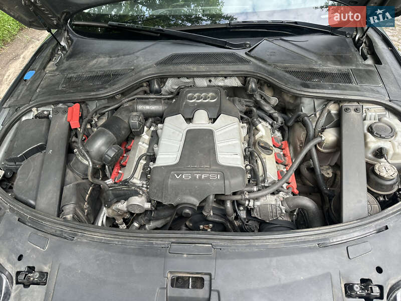 Седан Audi A8 2012 в Василькове