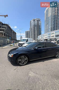Седан Audi A8 2011 в 