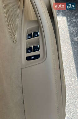 Седан Audi A8 2011 в 