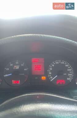 Седан Audi A8 1997 в Чернівцях