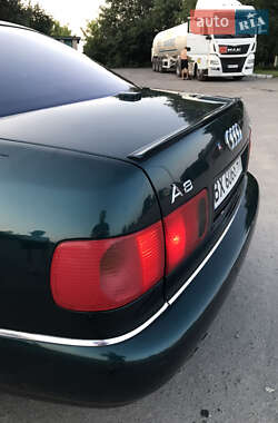 Седан Audi A8 1997 в 