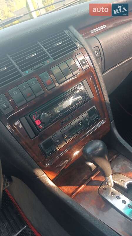 Седан Audi A8 1995 в Славуте