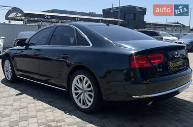 Седан Audi A8 2011 в 