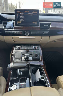 Седан Audi A8 2013 в 