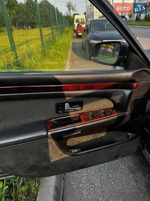 Седан Audi A8 1995 в Харькове