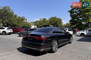 Седан Audi A8 2021 в 