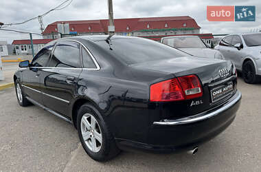 Седан Audi A8 2006 в 