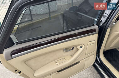 Седан Audi A8 2006 в 