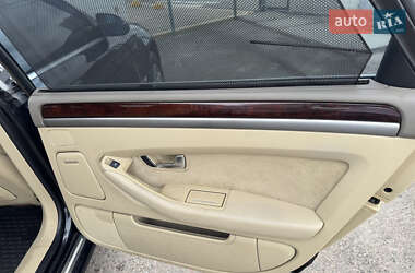 Седан Audi A8 2006 в 