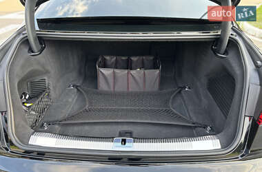 Седан Audi A8 2021 в 