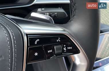 Седан Audi A8 2022 в 