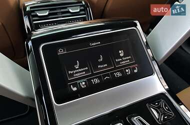 Седан Audi A8 2022 в 