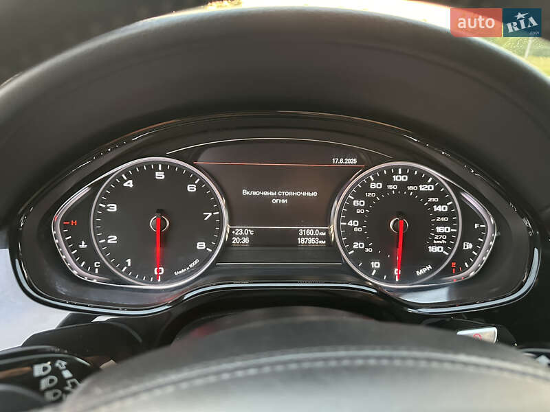 Седан Audi A8 2012 в Камне-Каширском
