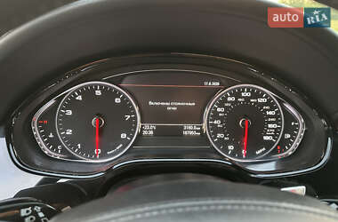 Седан Audi A8 2012 в 