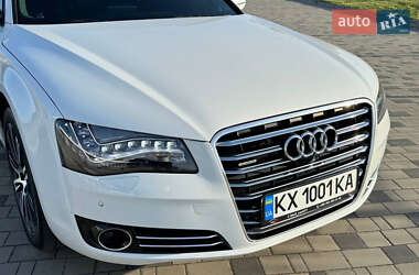 Седан Audi A8 2013 в 