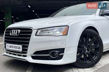 Седан Audi A8 2015 в 