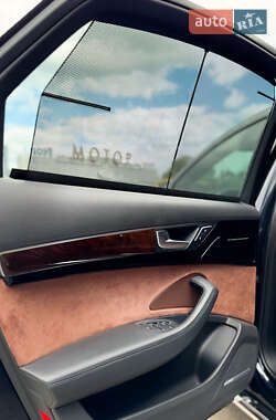 Седан Audi A8 2016 в 