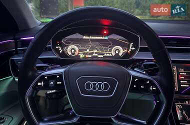 Седан Audi A8 2019 в 