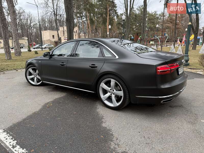 Седан Audi A8 2015 в Харькове
