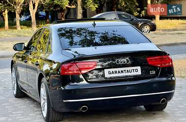 Седан Audi A8 2010 в 