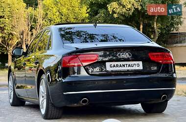 Седан Audi A8 2010 в 