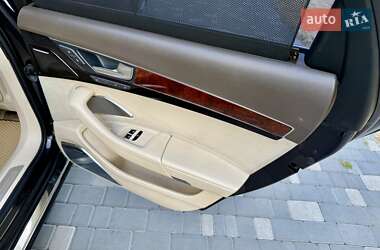 Седан Audi A8 2010 в 