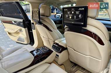 Седан Audi A8 2010 в 