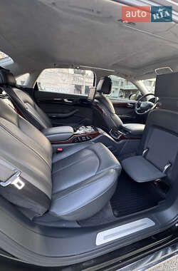 Седан Audi A8 2013 в 