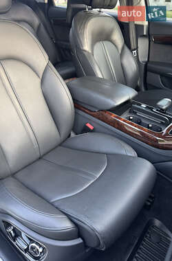 Седан Audi A8 2013 в 