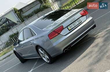 Седан Audi A8 2012 в 