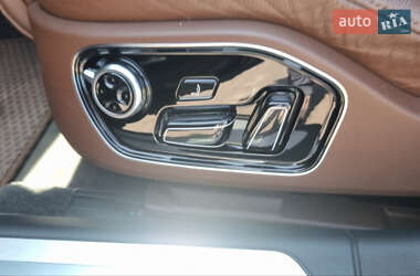 Седан Audi A8 2014 в 