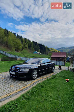 Седан Audi A8 2002 в Делятине