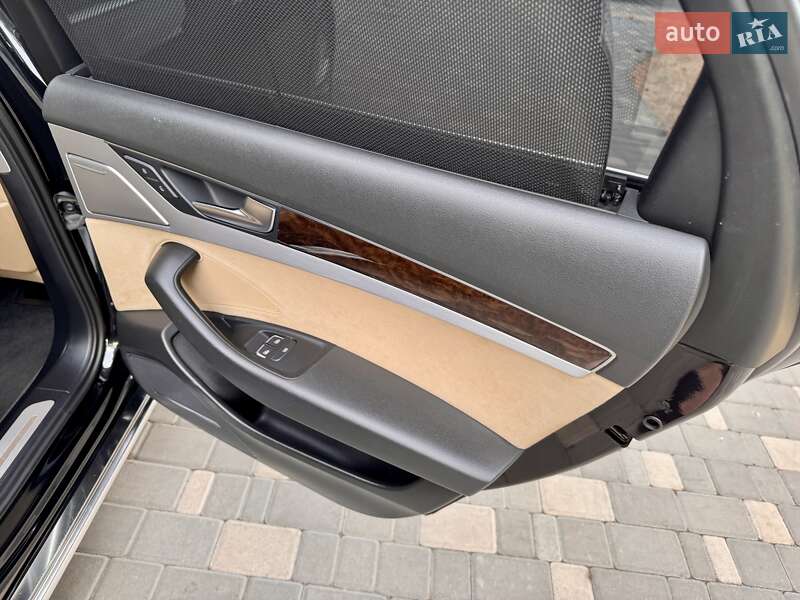 Седан Audi A8 2011 в Одессе