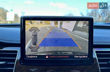 Седан Audi A8 2012 в 
