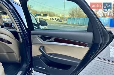 Седан Audi A8 2012 в 