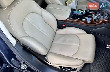 Седан Audi A8 2012 в 