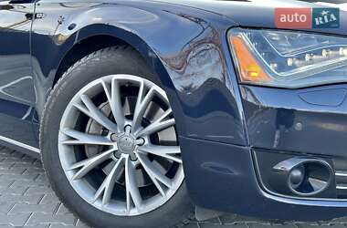 Седан Audi A8 2012 в 
