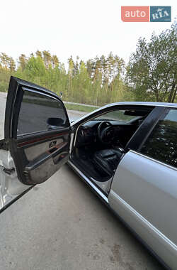 Седан Audi A8 2001 в 