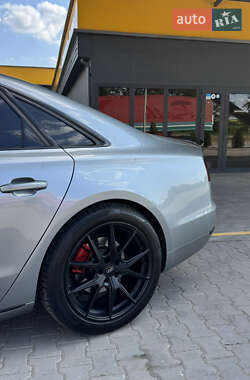 Седан Audi A8 2011 в 