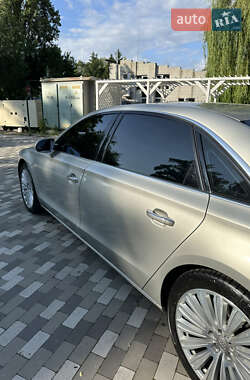 Седан Audi A8 2014 в 
