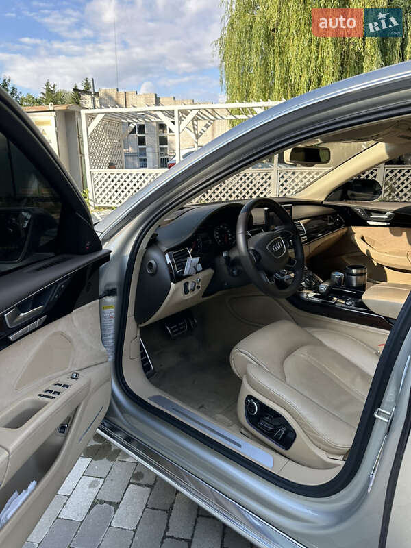 Седан Audi A8 2014 в Киеве