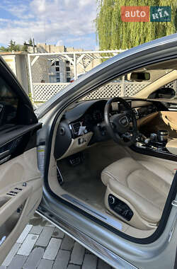 Седан Audi A8 2014 в 
