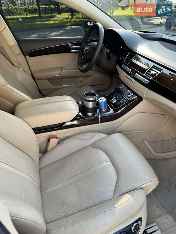 Седан Audi A8 2014 в Киеве